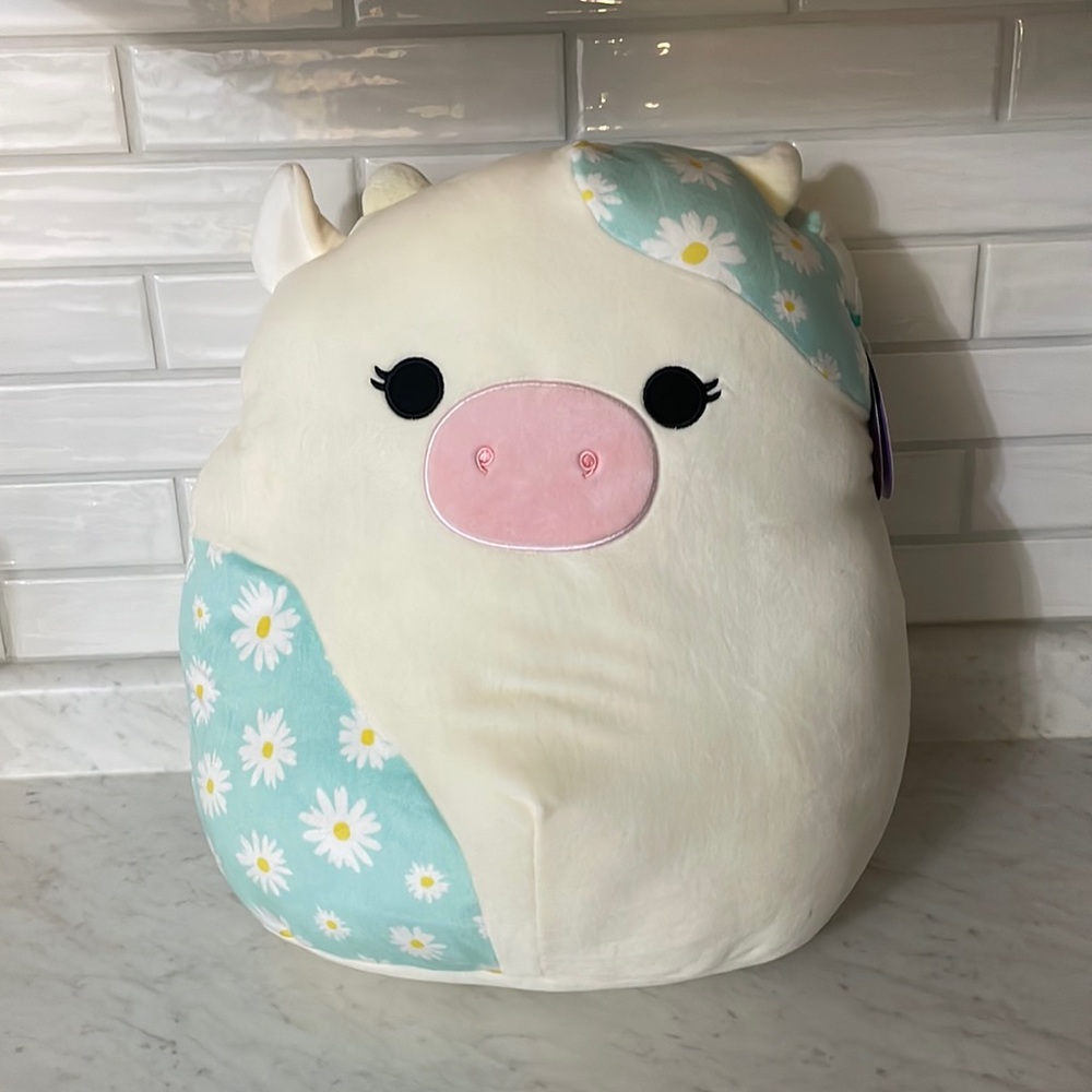 Belana the Cow Squishmallow